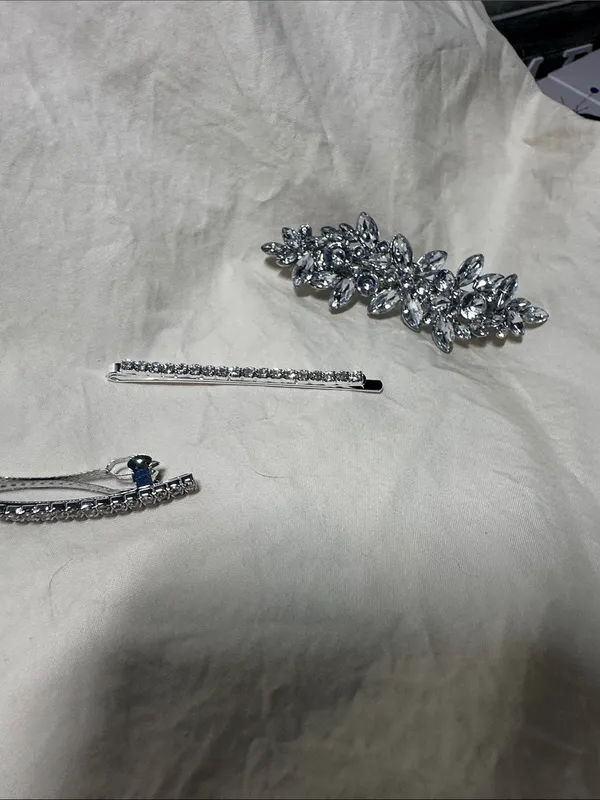 6 pc set Crystal Silver Hair Clip Set - Women's Accessories NWT - Image 5