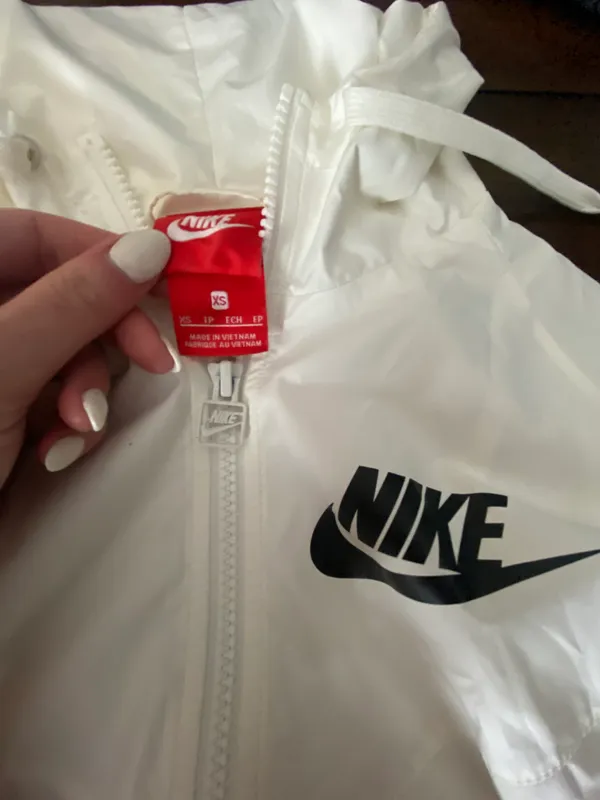 Nike Windbreaker - Image 3