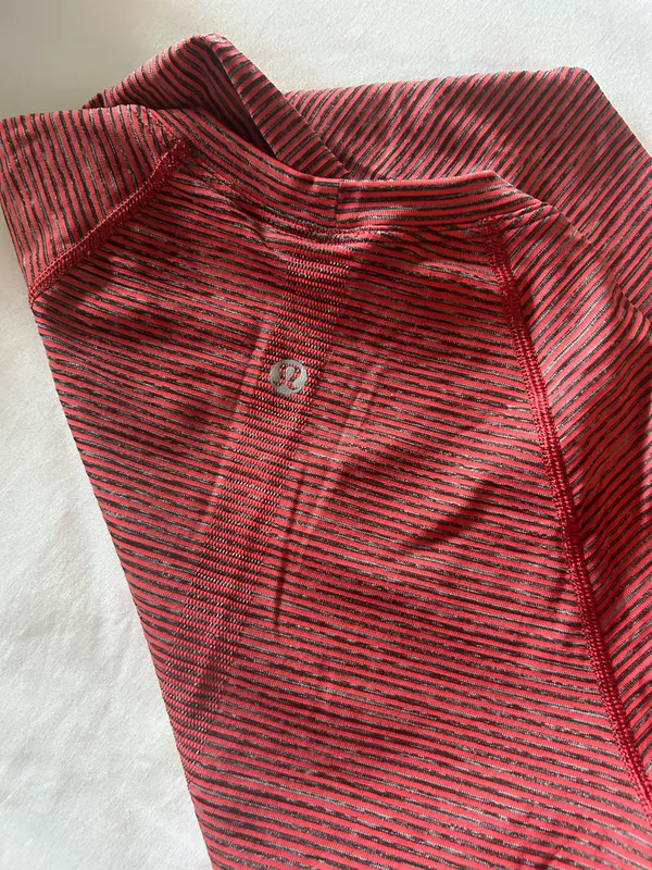 Lululemon Swiftly Tech Long Sleeve Cropped - Image 3