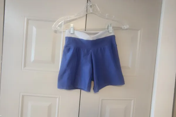 Workout exercise loungewear casual summer active shorts in blue and gray. - Image 8