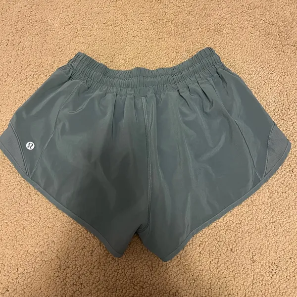 Lululemon Hotty Hot Shorts - Image 4