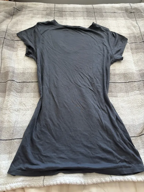Vince Dark grey t-shirt with cut off sleeves and v neck. - Image 2