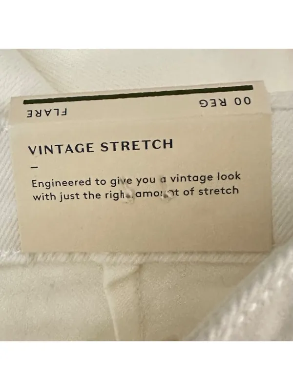 Universal Thread NWT High-Rise Flare White Denim Jeans Size 00 - Image 9