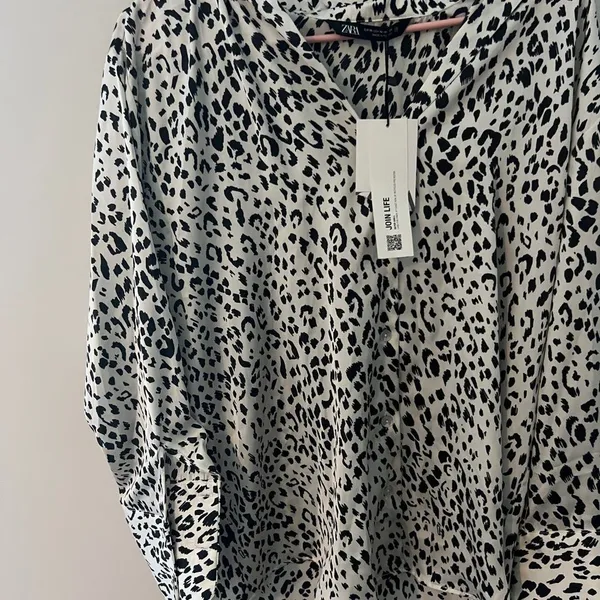 Zara Black and White Leopard Print Women's‎ Top M - Image 2