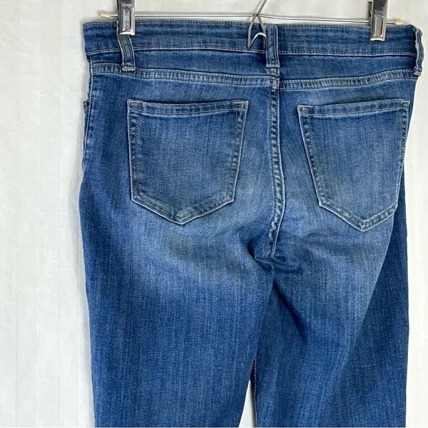 Gap True Skinny Distressed Jeans Size 0 / 25R Medium Wash EUC - Image 5