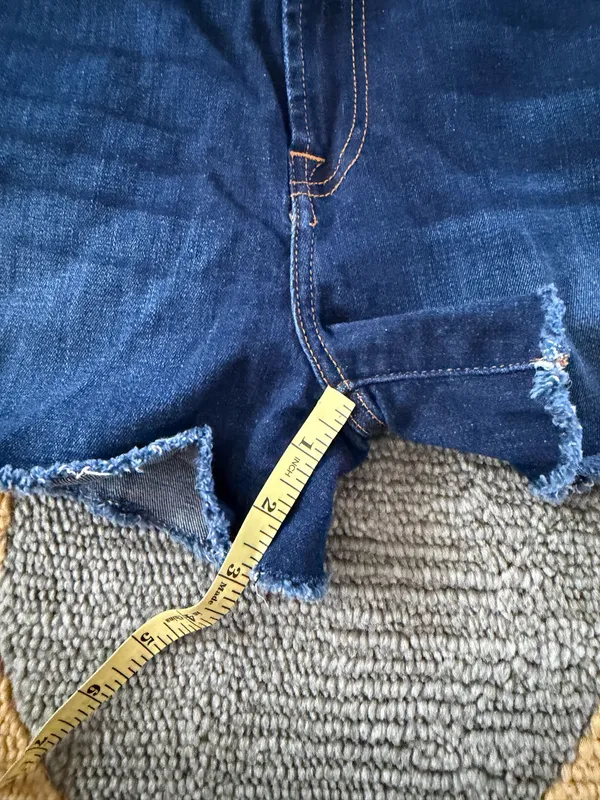 7 For All Mankind Blue Denim Jean Shorts Frayed Hem High Raise Size 27 Waist - Image 2
