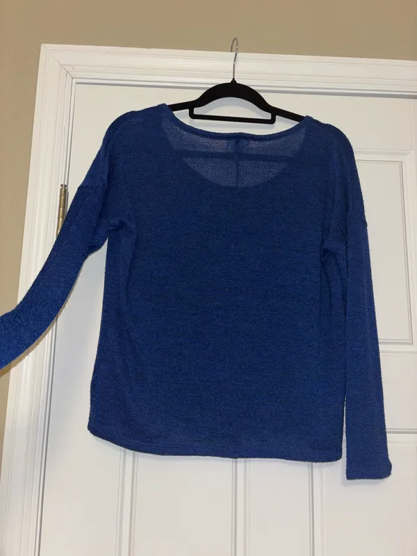 Old Navy Vibrant Blue Knit Top - Image 4