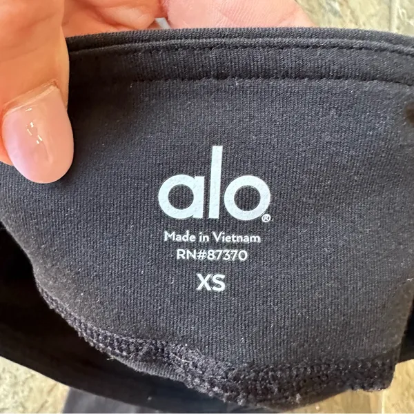 Alo Yoga Undertone Legging Two Tone Black Ankle Zipper Women's Size XS - Image 10