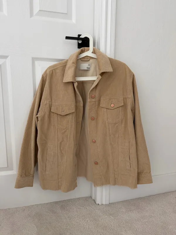 Aritzia Wilfred Free Corduroy Trucker Jacket Tan Camel Raw Hem XXS Oversized - Image 2