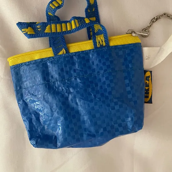 IKEA KNOLIG coin keychain. NWT Yellow - Image 3