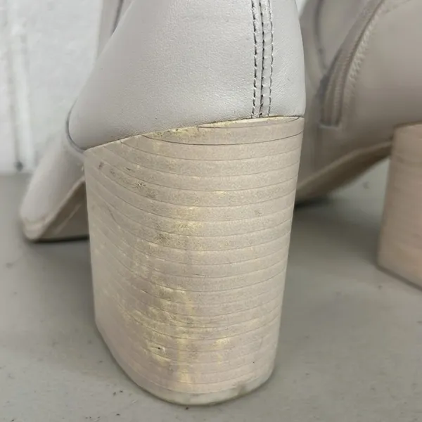 Steve Madden sz9 ivory bone CATE western heeled booties boots side zip leather - Image 5