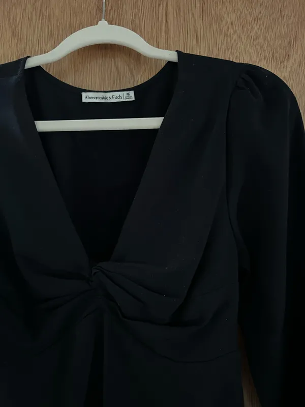 Abercrombie and fitch long sleeve front tie detailing top - Image 2