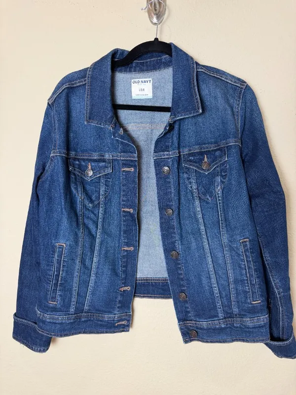 OLD NAVY Classic Denim Trucker Jean Jacket Size Large - Image 2
