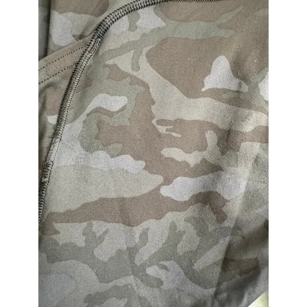 Women's Lululemon Fast Free 7/8 Tight II in Black and Grey Camo size 2 - Image 4