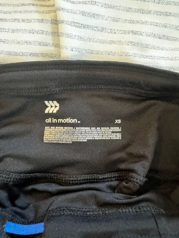 All In Motion athletic shorts - Image 3