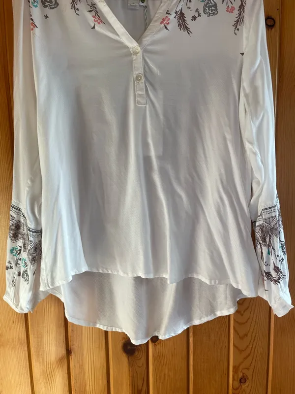 Aventura balloon sleeve Tencel top NWT - Image 7