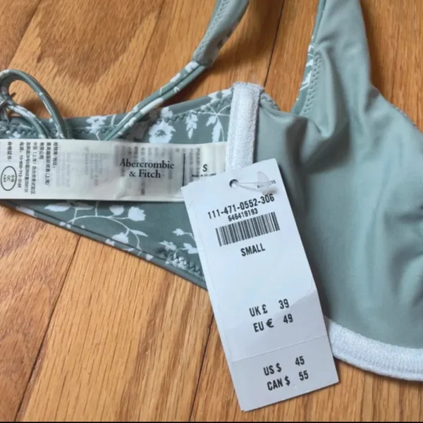 Abercrombie & Fitch Green Floral Swim Top - Image 3