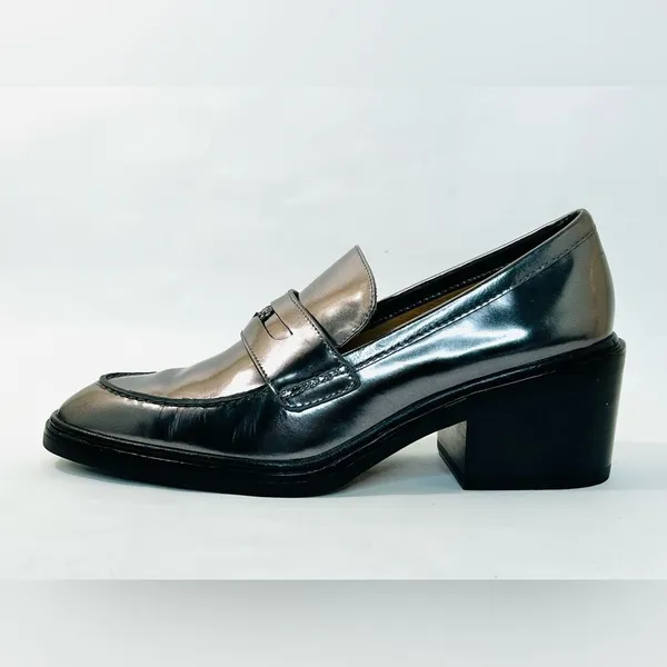 Coach Heath Block Heel Penny Loafer Mirror Metallic Leather size 9 EUC - Image 2