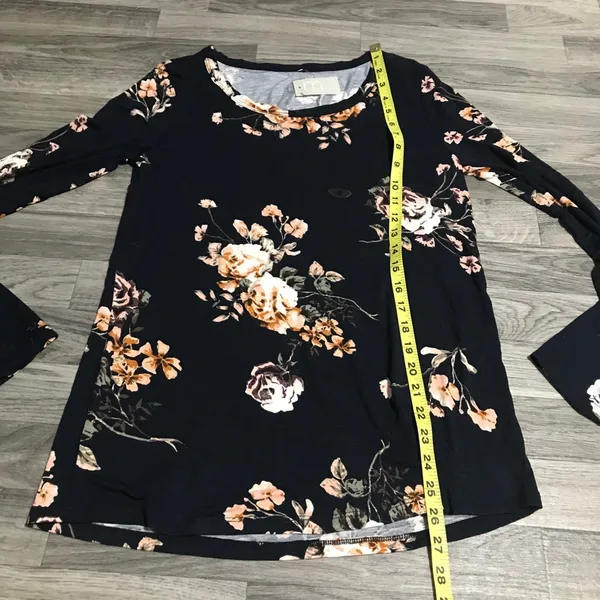 Maurices Floral Navy Blue Long Sleeve Shirt; small women’s; New - Image 5