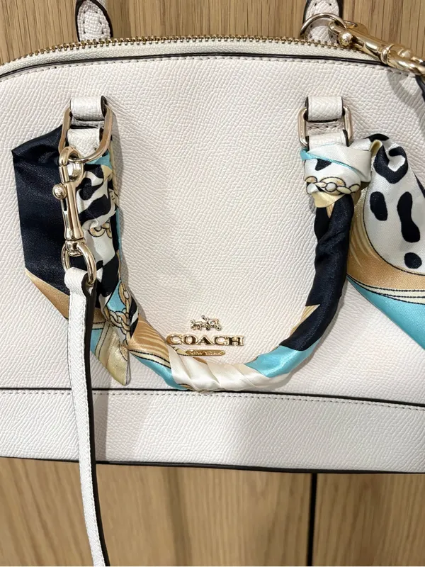 NWOT Coach Canvas Crossbody/shoulder Bag White With Twilly Silk Ribbon - Image 3
