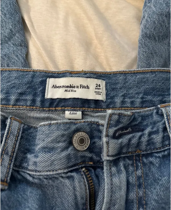 Abercrombie Curve Love Slouchy Jean Mid Rise - Image 3