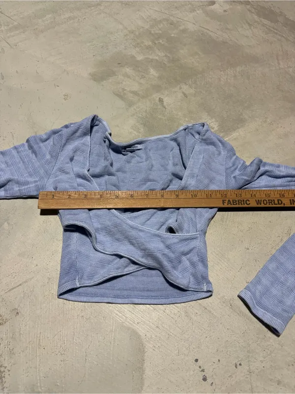 American Eagle Light Blue Ribbed Wrap Crop Top XS - Image 6