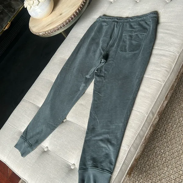 Everlane Green Jogger Sweatpants Size Medium - Image 8