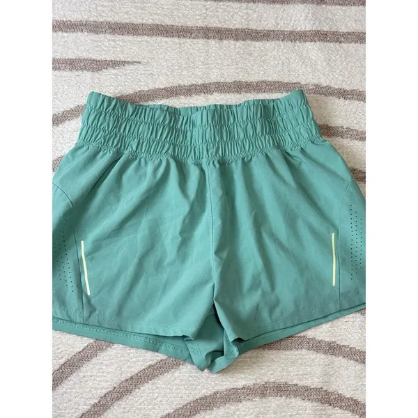 Asics Women's Kelly Green Athletic Running Activewear Shorts Size Small - Image 2