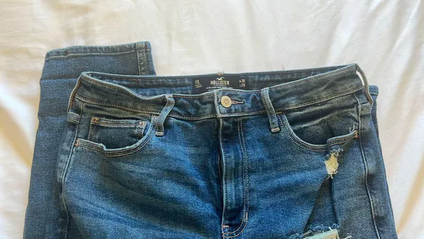 Hollister Ultra High-rise Skinny Jeans - Image 2