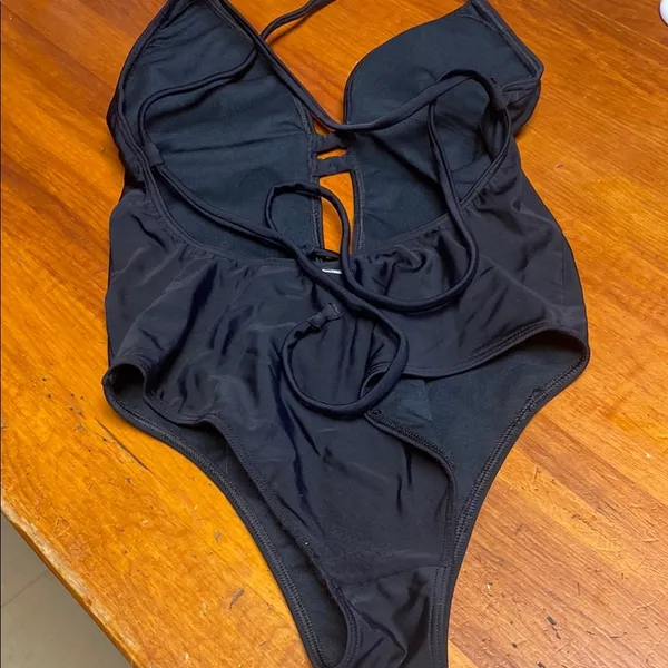 Abercrombie & Fitch Elegant Black One-Piece Swimsuit - Image 2