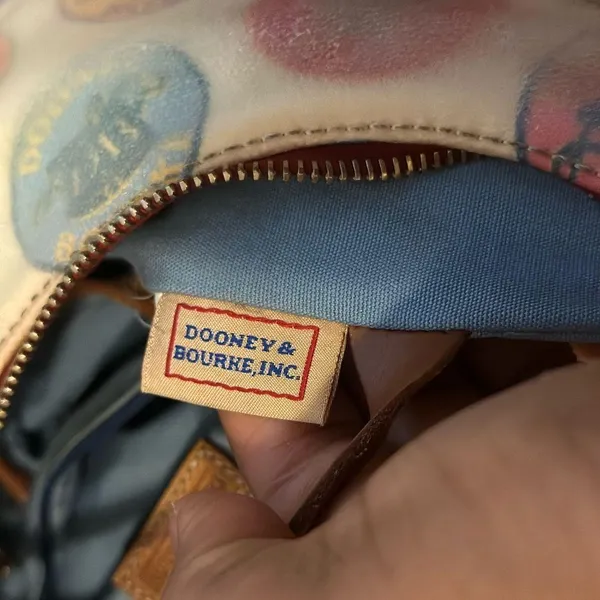 Y2K Vintage Dooney and Bourke Canvas Coated Small Shoulder Bag - Image 12
