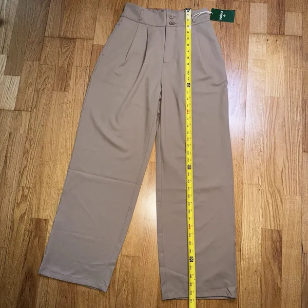Halara Flex High Waisted Zipper Pocket Shirred Straight Work Pants Beige S NWT - Image 7