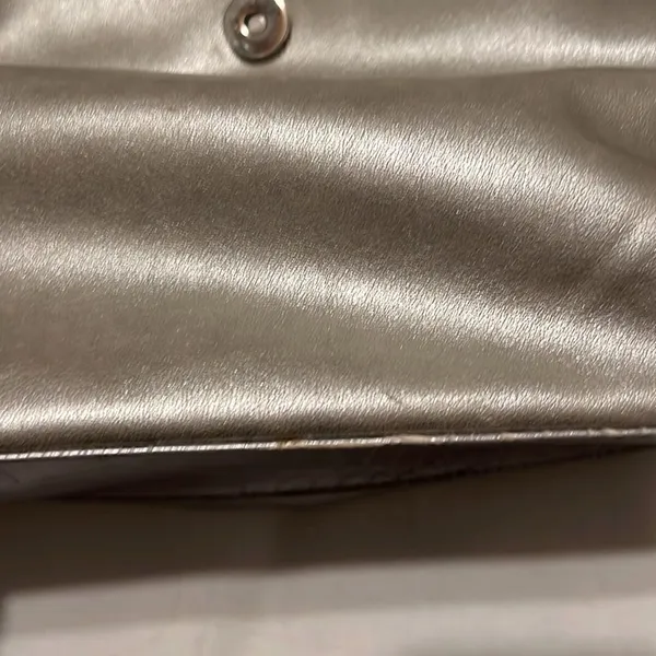 Genna de Rossi silver handbag tons of pockets animal print details GUC - Image 14