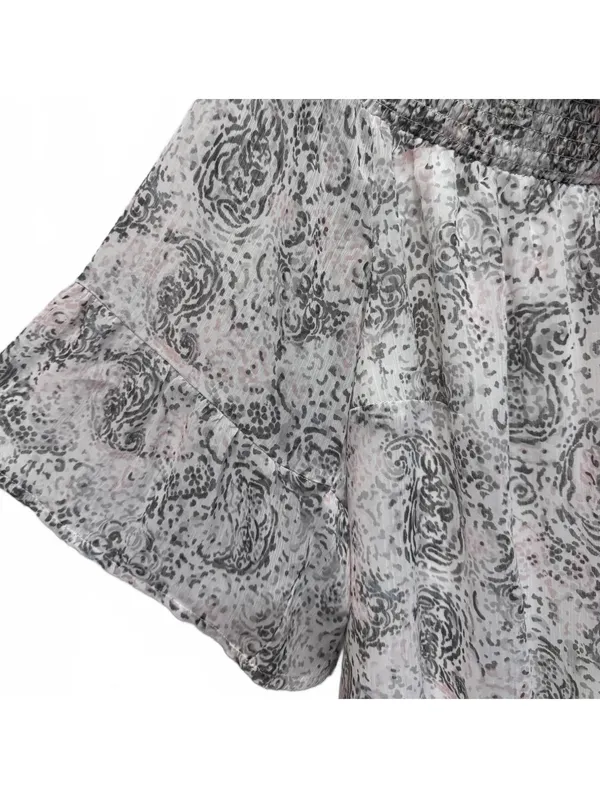 Torrid Gray and Pink Paisley Off Shoulder Flutter Sleeves Blouse Size 0 (12) - Image 6