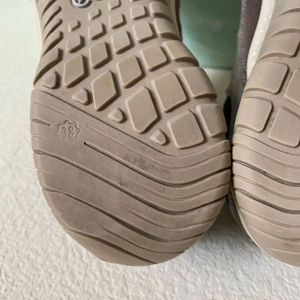 ECCO Women’s Shoes size 38 fits 7 / 7.5 - Image 12