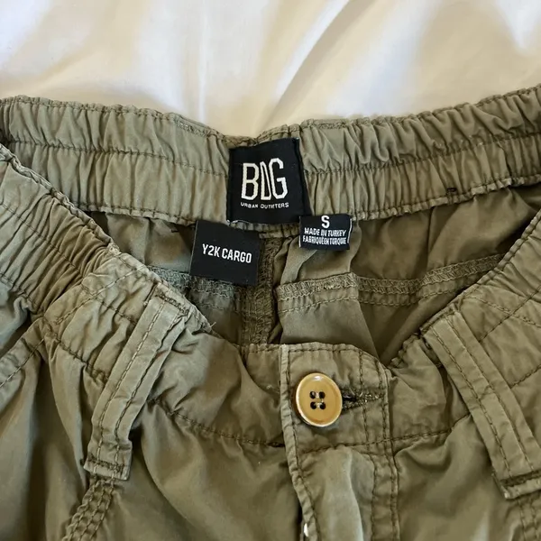 green cargo pants - Image 2
