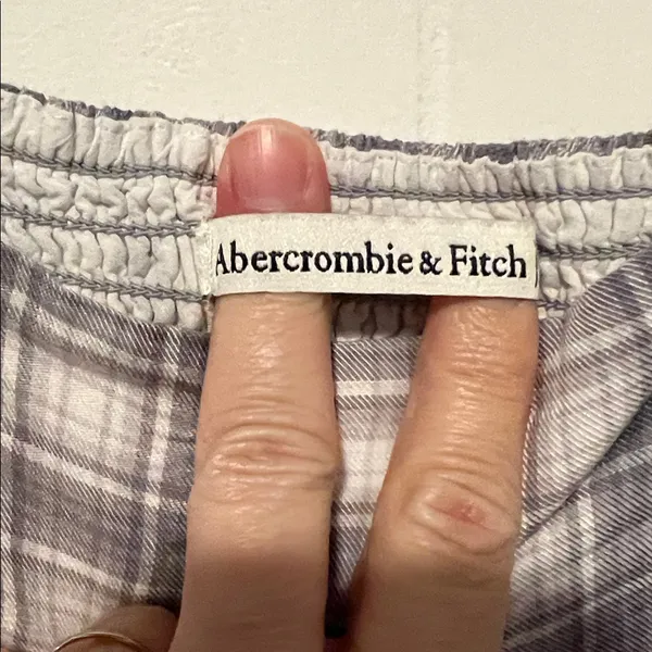 Abercrombie & Fitch Gray Plaid Long Sleeve Off Shoulder Boho Crop Top 0315262 - Image 2