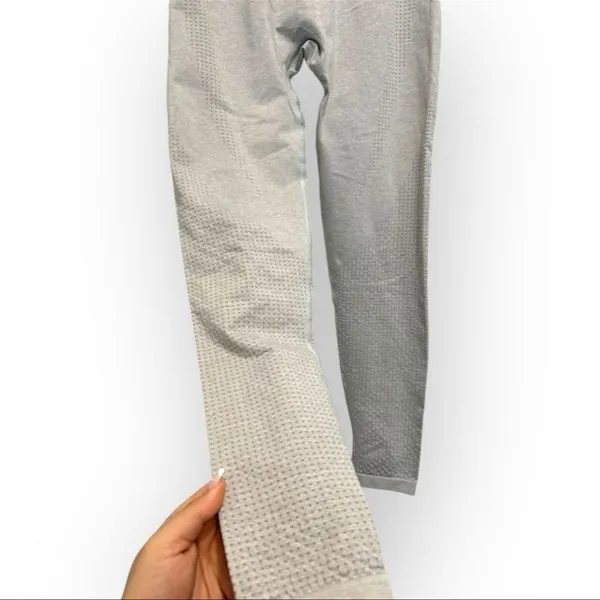 Gymshark Light Gray Vital Seamless Leggings - Size Medium - Image 3