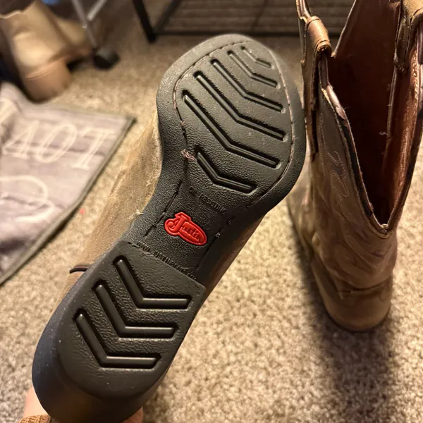 Justin Boots Leather Upper Oil Resistant Boots - Image 4