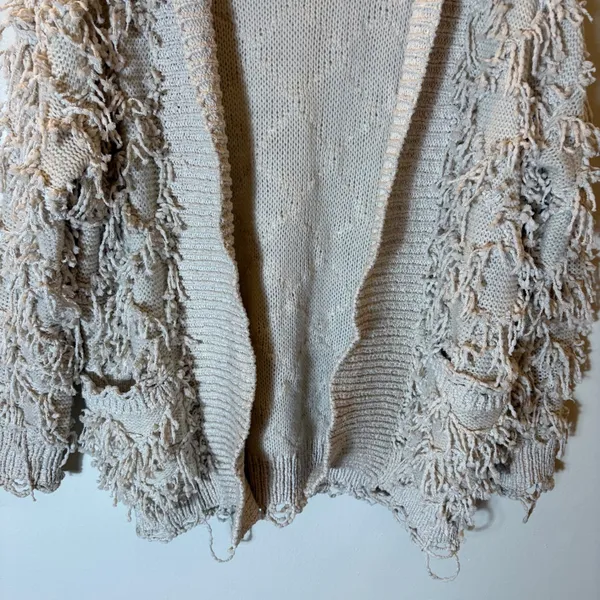 Storia Shaggy‎ Fringe Knit Cardigan Sweater Oatmeal Beige Size Small - Image 3