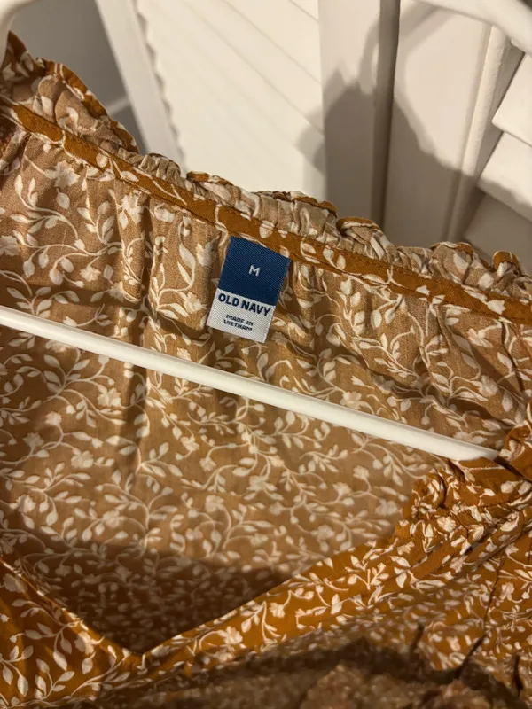 Old Navy Yellow Top Floral - Image 3