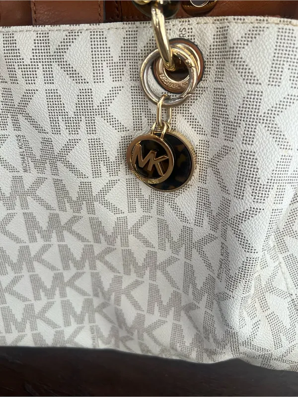 Michael Kors White Logo Tote with Brown chain & Leather Cynthia Medium bag - Image 12