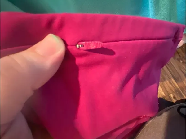 Lululemon Pink-Magenta leggings with Logo - Image 3