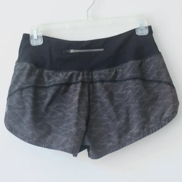 Vuori Charcoal Grey Athletic Athleisure Casual Shorts with Pocket Extra Small - Image 6