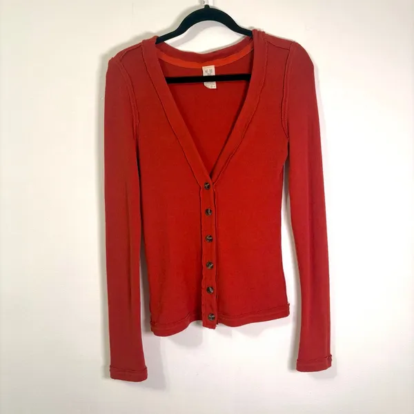 We The Free Call Me Cardi Fitted Button Down Cardigan Sz M Red - Image 2