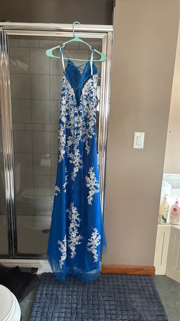 Prom dress Blue - Image 4