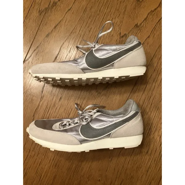 Nike Daybreak SE Athletic Club Women’s Light Smoke Sneakers DN3399-001 - Image 3