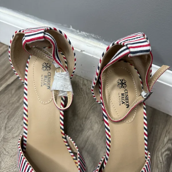 New Cushion Walk by Avon Woman Strip block heel shoes sandal Sz 9 Fabric Upper - Image 3