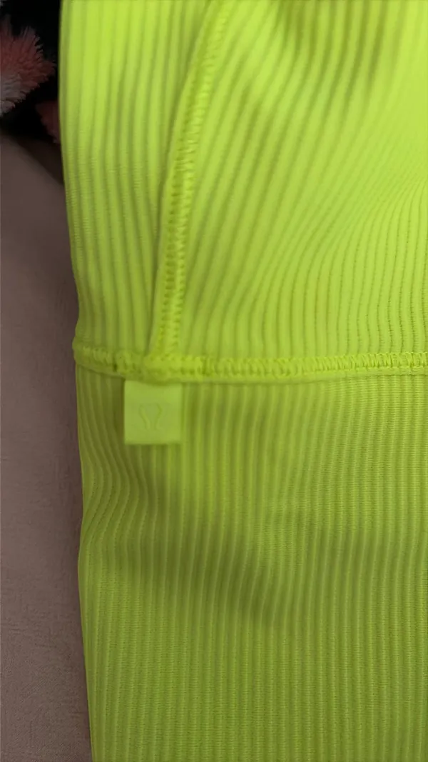 Lululemon Power Pivot Tank Ribbed Size 2 - Image 3