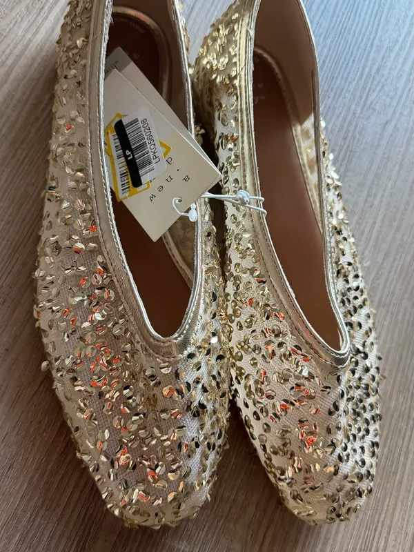 Gold‎ Sequin Embellished Women's Flats Gold Size 8.5 - Image 4